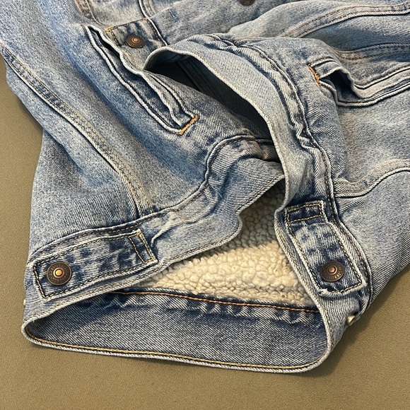 LEVI’S STRAUSS & Co. Original Sherpa lined w hand pockets JACKET size MEDIUM - Picture 8 of 16